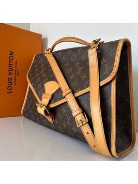 Authentic Louis Vuitton Beverly 2Way Monogram Handbag.
